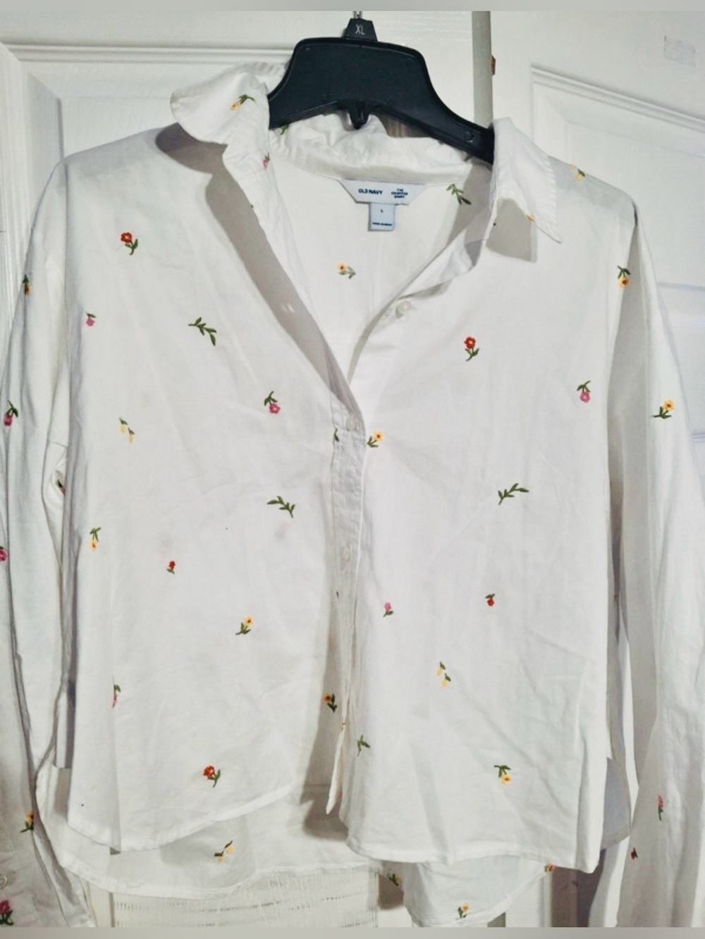 Old Navy White Button-Up Shirt with Tiny Floral Embroidery